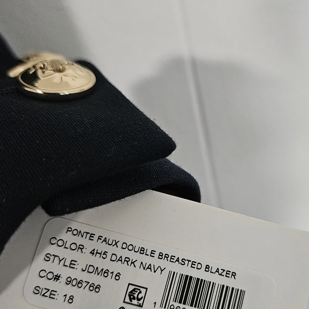 Nwt Tahari ASL Plus Size Ponte Faux-Double-Breasted Blazer - Picture 6 of 6